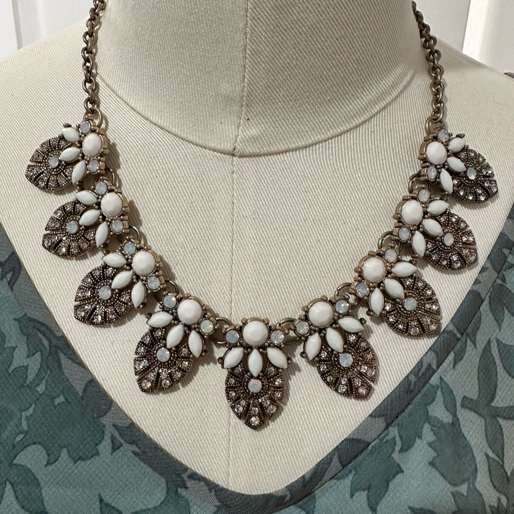 Elegant White and Silver Leaf Necklace